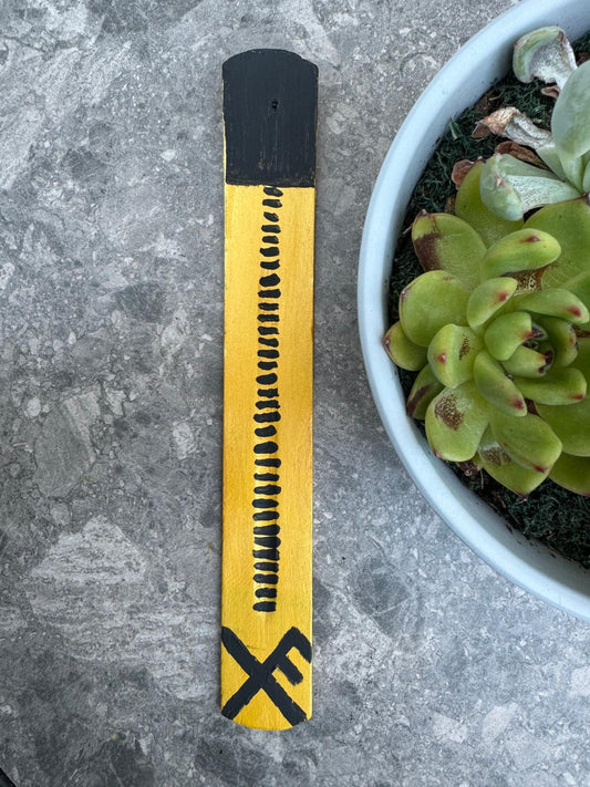 Soporte para varillas de incienso de madera de buena suerte - Bind Runes
