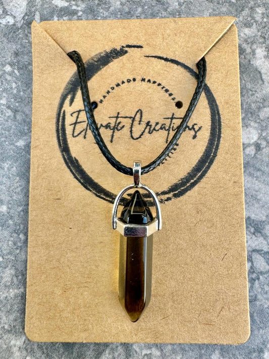 Verde oscuro | Collar con colgante de cristal hexagonal