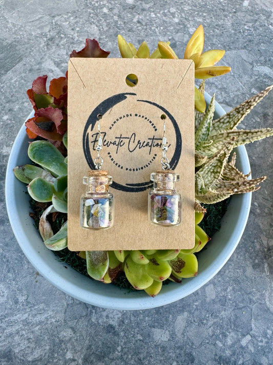 Pendientes de botella con chips de cristal de cuarzo transparente