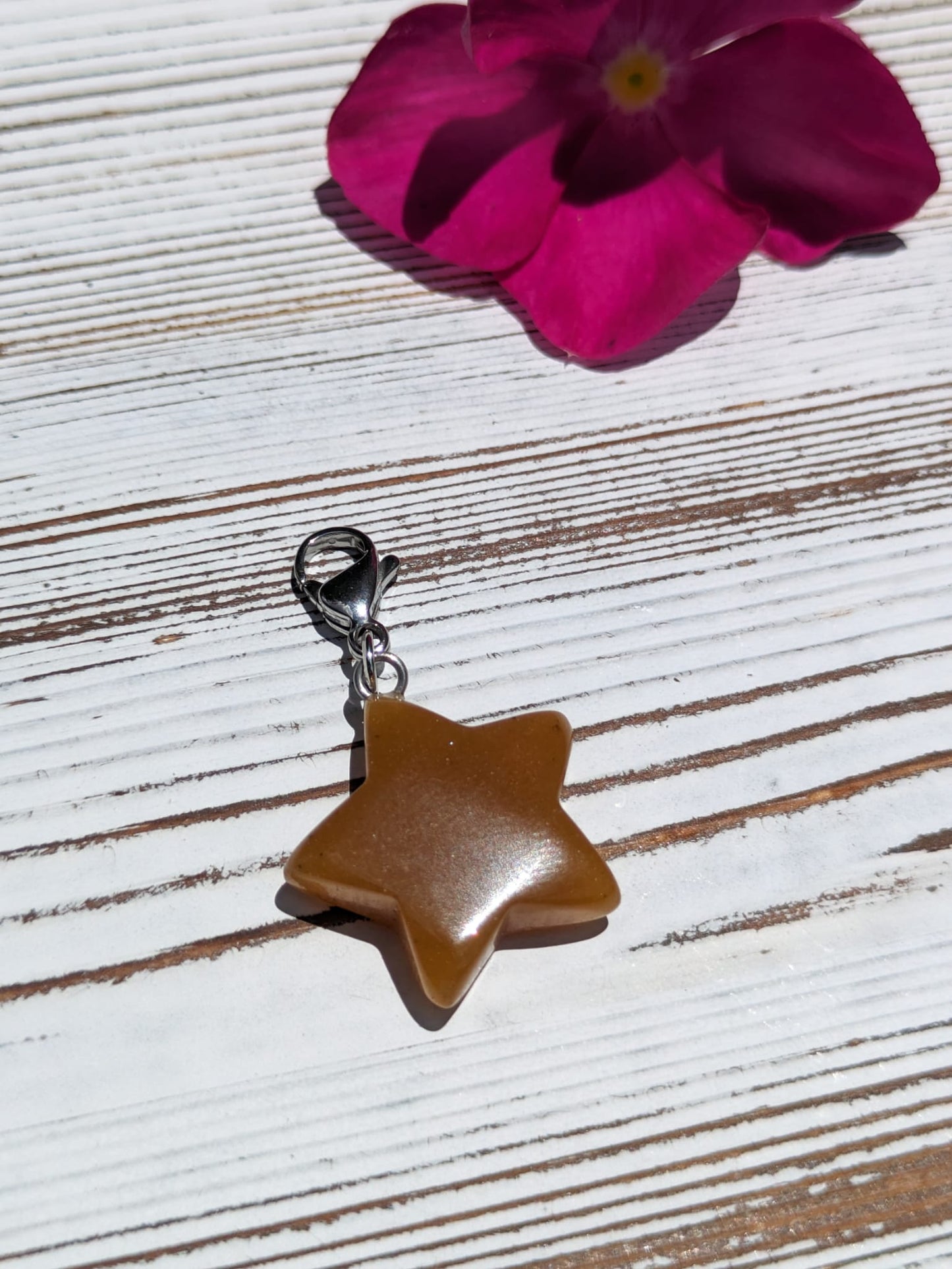 Charm de cristal de estrella de aventurina naranja/marrón
