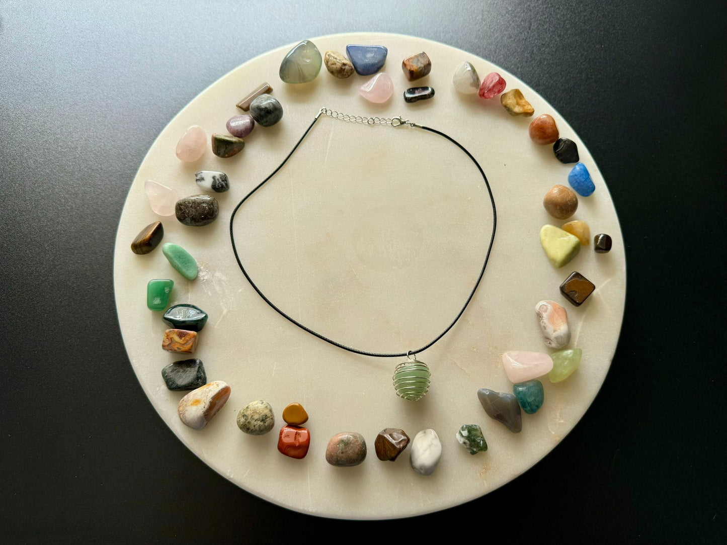 Aventurina Verde | Collar de jaula de cuentas en espiral de oro