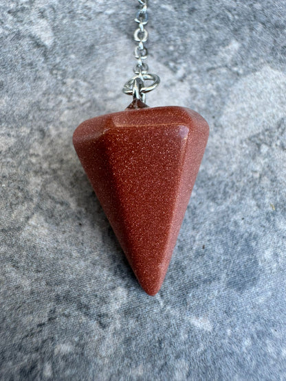 Goldstone | Pendulum