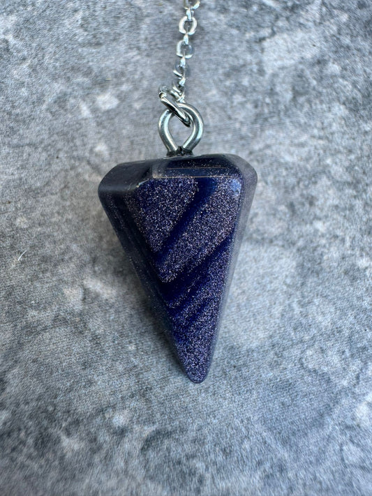 Piedra dorada | Péndulo