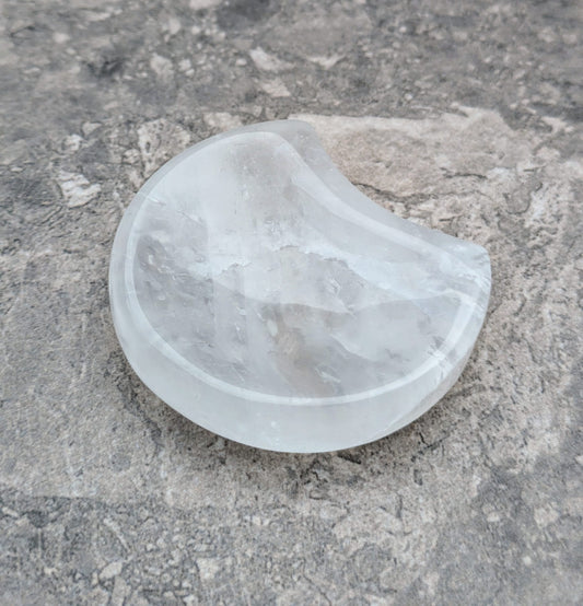 Moon-Shaped Clear Quartz Plate